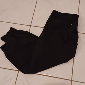 4/$60 Black Capri Hyba Pants - Size M